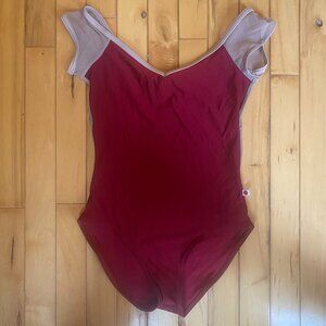 Red Cap Sleeved Yumiko